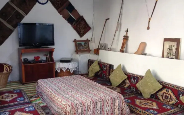 Nur Pension