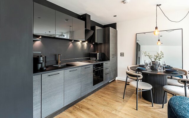 Stylish and Sleek East London Retreat