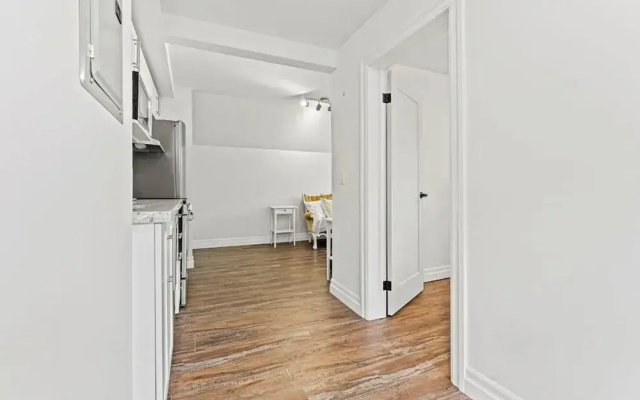 Private Apt Neardowntown Ideal for Long Stays U4