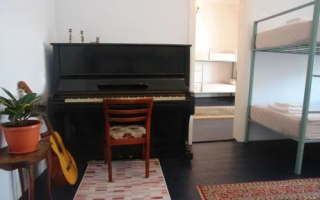 Twiggy Hostel
