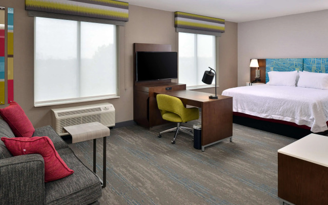 Hampton Inn & Suites Adrian