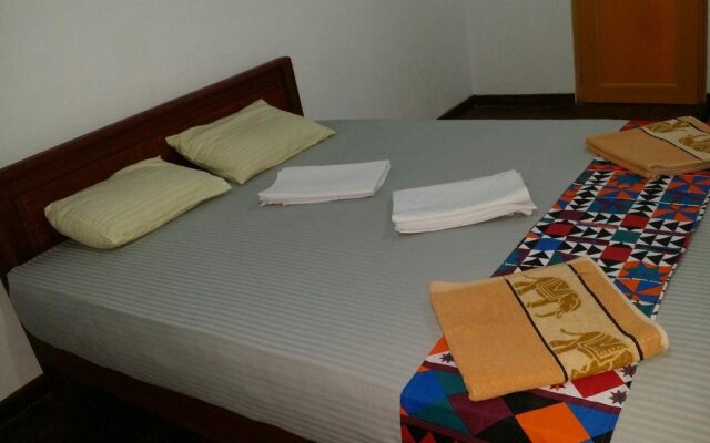 Leopard City Hostel