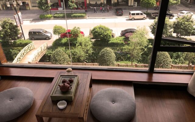 Jingshuihuajian Boutique Inn