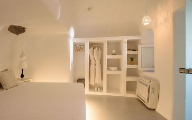 White Dream Suites