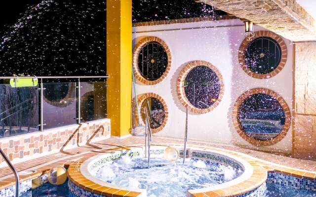 La Floresta de Cite Hotel