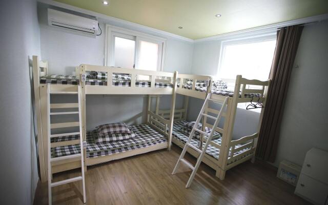 Bluefish Guesthouse - Hostel