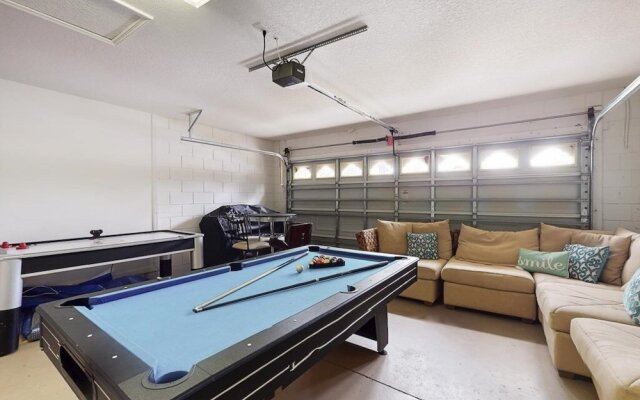 Anthea's Orange Tree 4 Bedroom Home