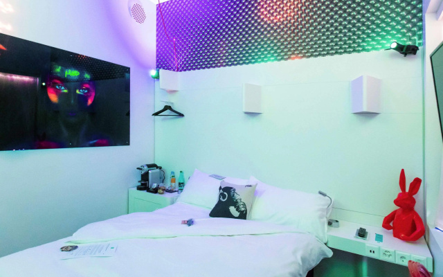 ibis Styles Lausanne Center MadHouse – Guest Rooms – Lausanne