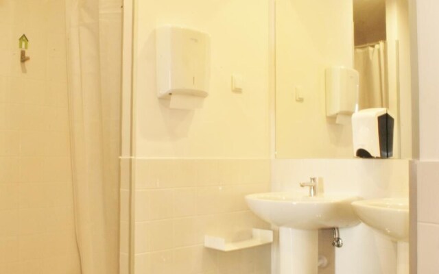 Peneco Albufeira GuestHouse - Hostel