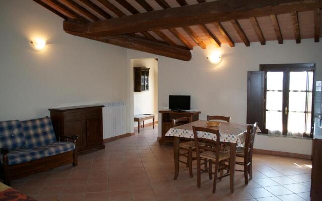 Giuly Rosselmini Residence