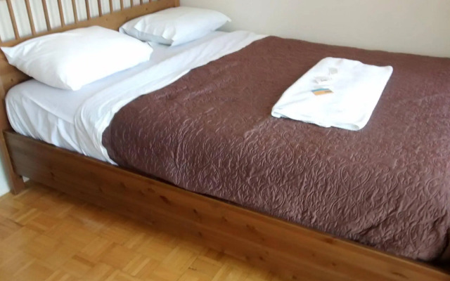 Toronto Furnished Living - Gerard St. E
