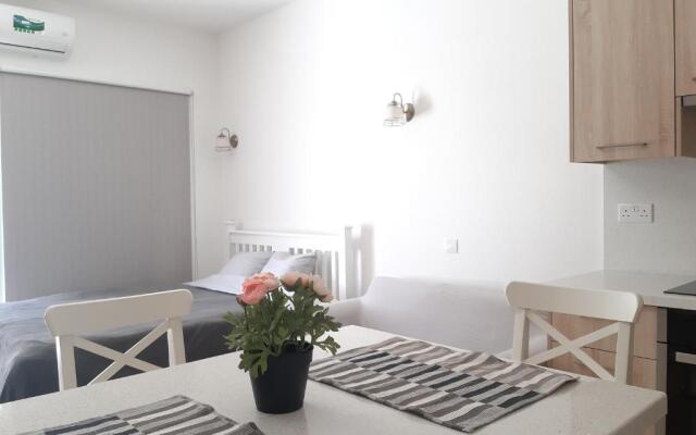 Sun sea B102 apartment by the beach