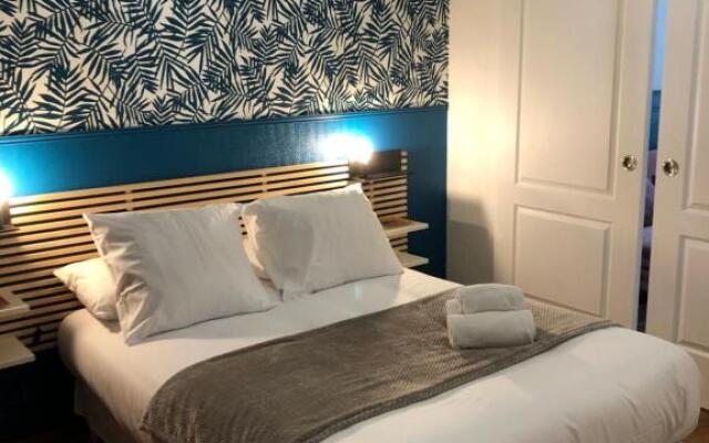 Le Grand Royal, 2 chambres de charme, PLACE ROYALE
