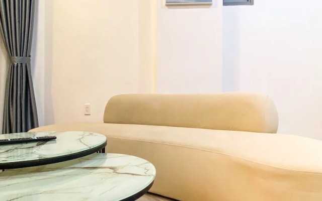 Zeus Living - 7C Downtown By Feet