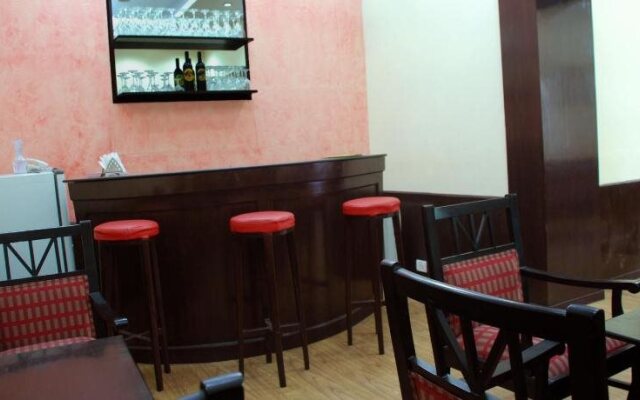 Alasia Hotel