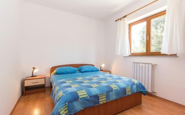 Stunning Home in Pula With Wifi and 4 Bedrooms