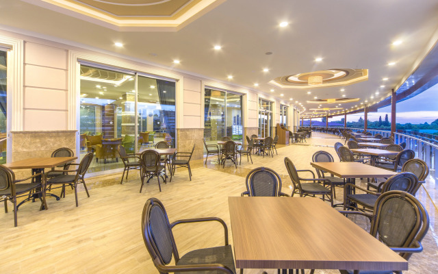 Lonicera Resort & Spa Hotel