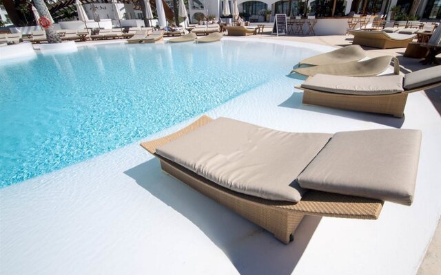 Destino Pacha Ibiza - Adults Only - Entrance to Pacha Club Included