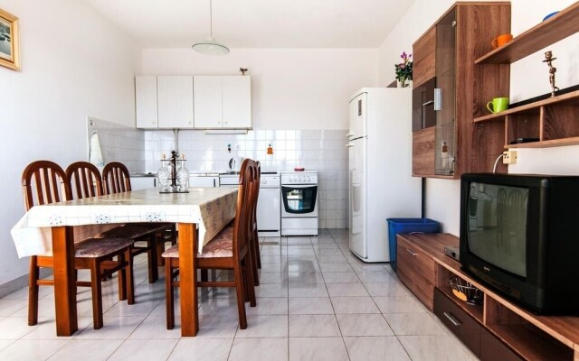 Antev - 80m From the sea With Parking - A2