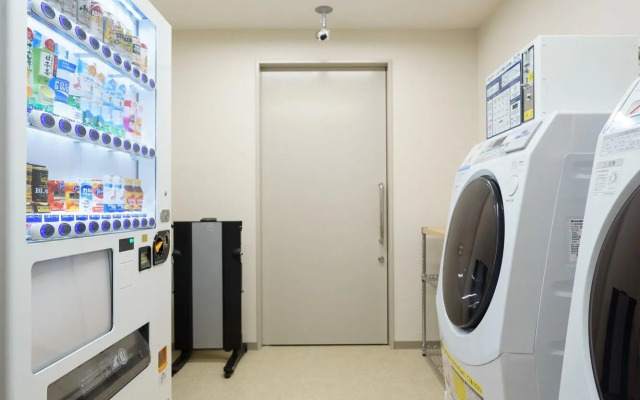 Отель Smile Hotel Shinagawasengakujiekimae