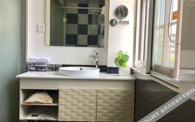 Santa Barbara Hotel (Yixing North Renmin Road)