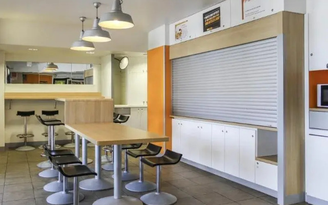 HotelF1 Lille Tourcoing Nord