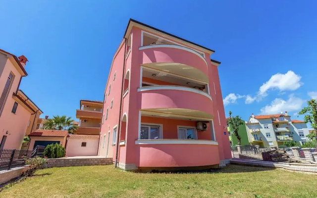 Apartment in Medulin With Balconies