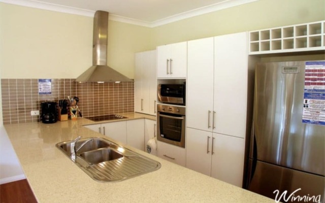 Two Beaches, 74B Blanch Street