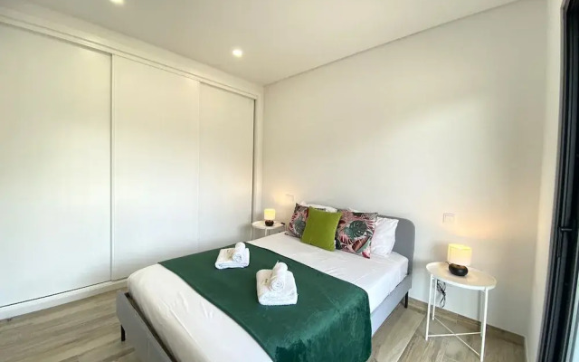 Quarteira Modern by Homing