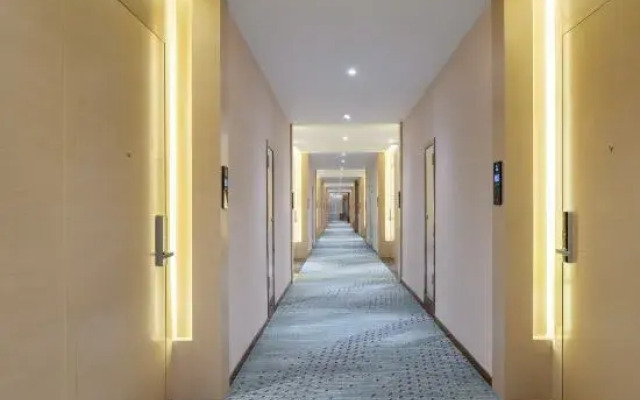 Lavande Hotel (Jieyang Lavande City Danpu Branch)