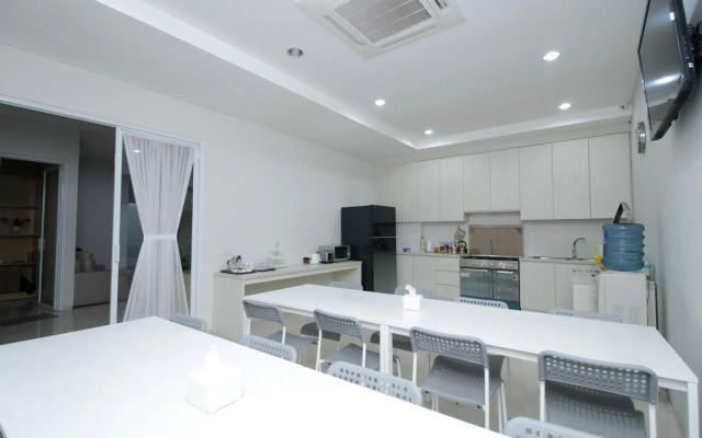 RedDoorz Plus @ SCBD