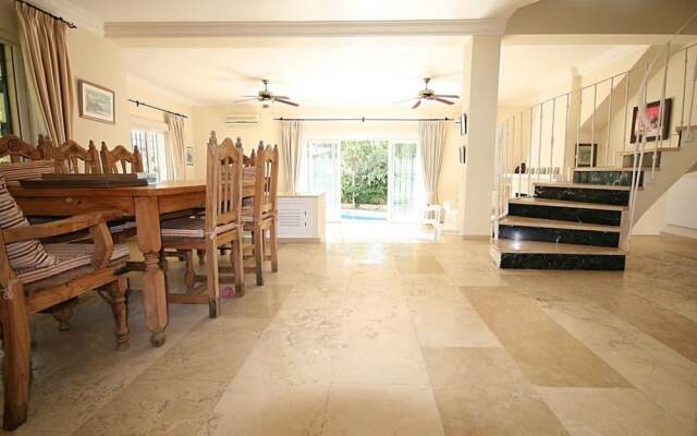 Immaculate 3-bed Villa in Mijas