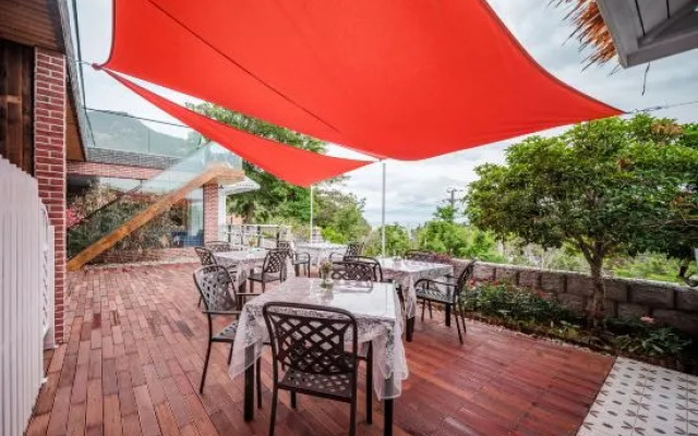 Qingdao has sea view villa hotel