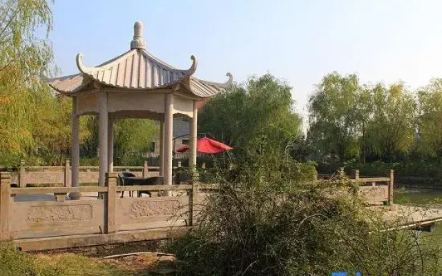 Qinshuiwan Holiday Hotel (Ninghai Wujia Manor)