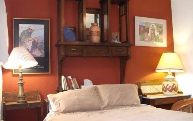 Lundeen Inn of the Arts