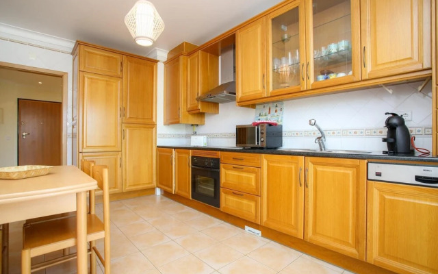 Atlantic Ocean Pool Apartment