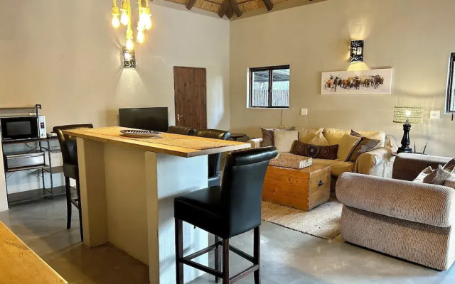 Leadwood Tree Safari Lodge