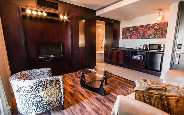 Colosseum Hotel
