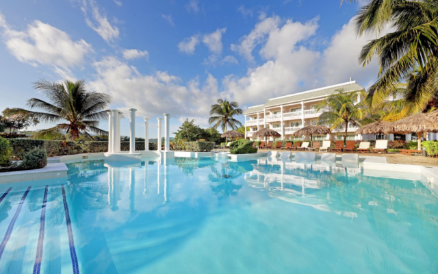 Grand Palladium Lady Hamilton Resort & Spa All Inclusive