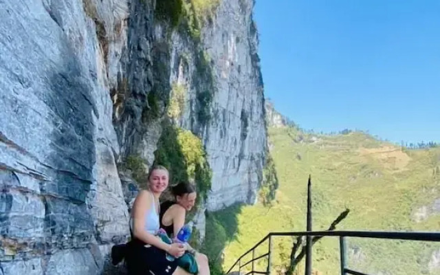 Peaceful Mountain Hotel