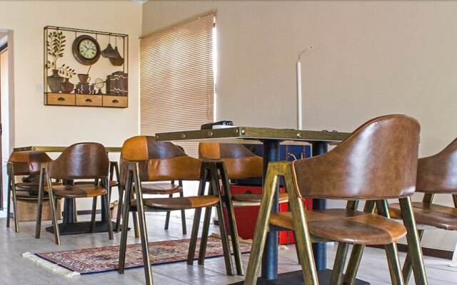 Luxlusive Guest House