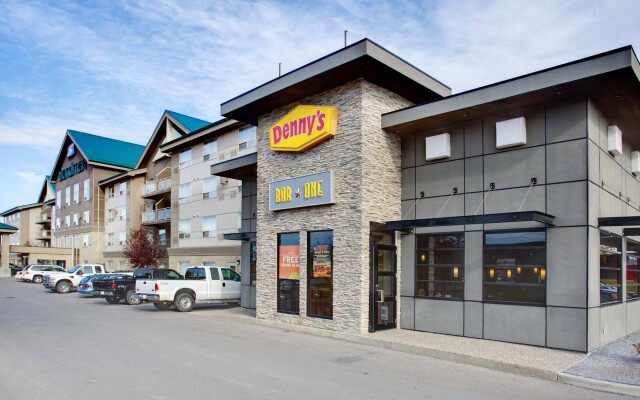 Sandman Hotels & Suites Calgary West