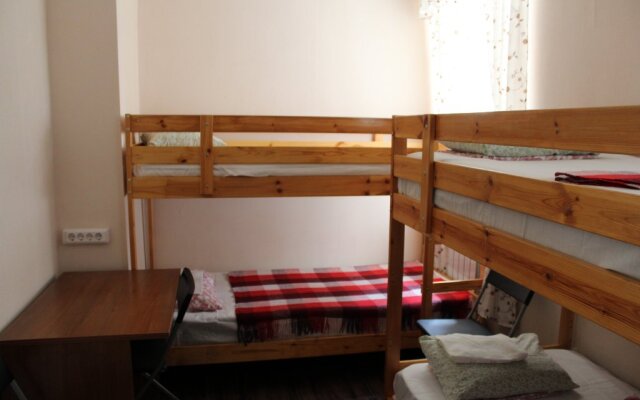 Gorky 6 Hostel