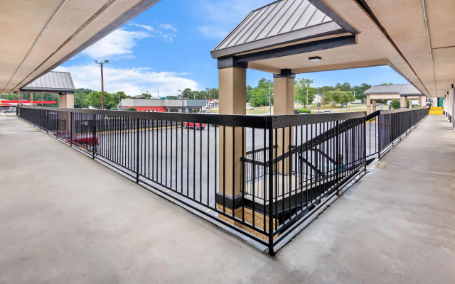 Super 8 by Wyndham Columbia