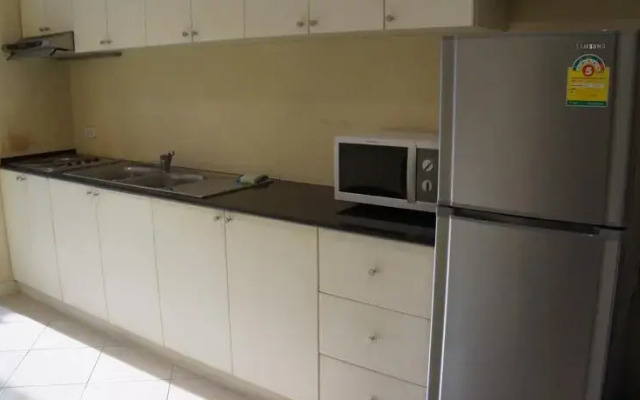 Pratumnak Executive Apartment