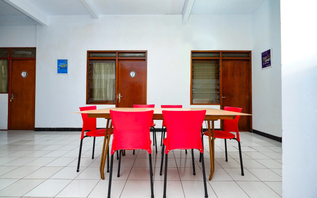 OYO 2240 Simpang Tujuh Residence