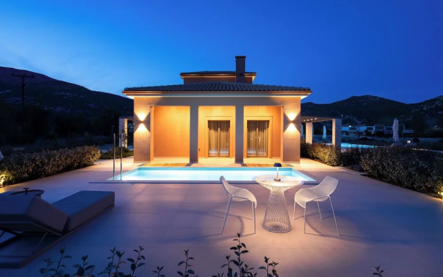 Reveli Suites