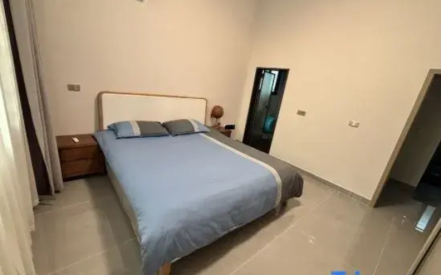 Mountain House Courtyard