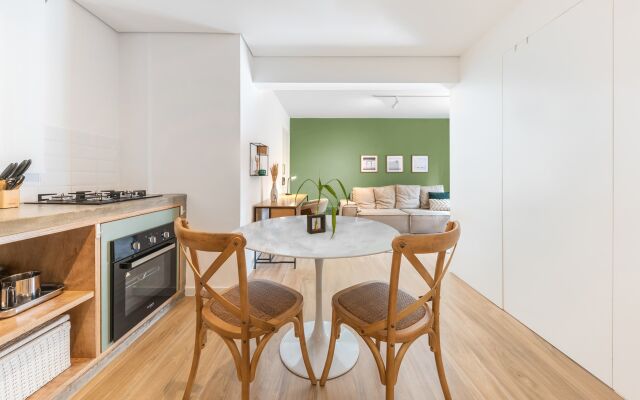 Apartamento com vaga e ótima localização | Itaim Bibi