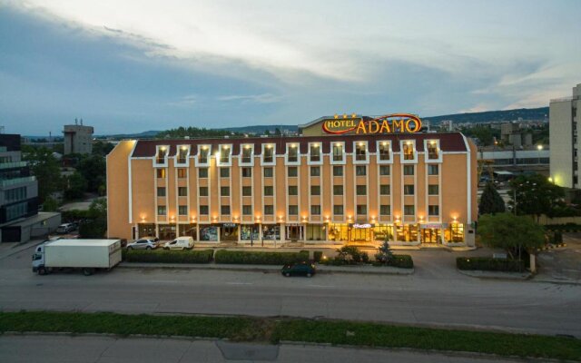 Adamo Hotel